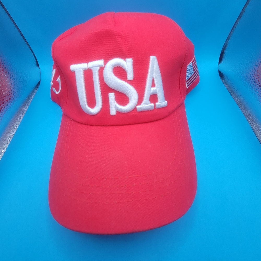 45th Presidential USA Red Hat NWOT
